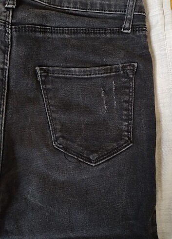28 Beden siyah Renk Jean pantolon 