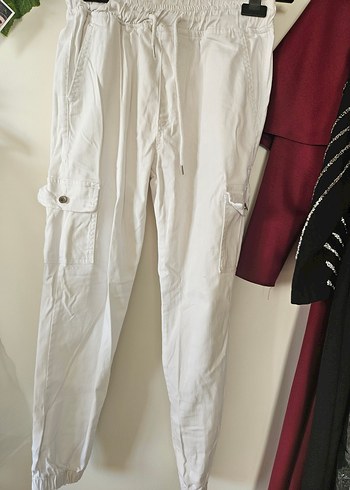 Beyaz Pamuklu Dar Kesım Kadın Pantolon - Görsel 2