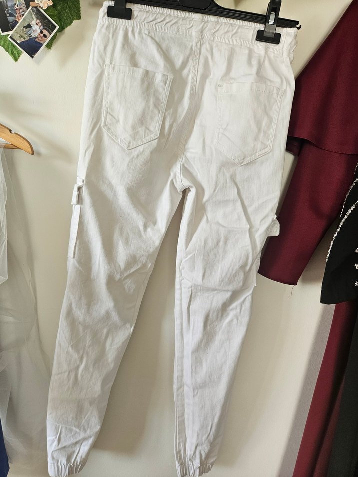 Beyaz Pamuklu Dar Kesım Kadın Pantolon - Görsel 3