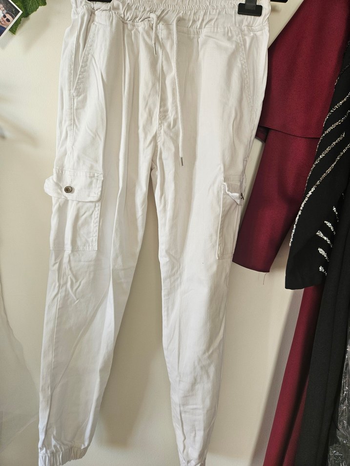 Beyaz Pamuklu Dar Kesım Kadın Pantolon - Görsel 2