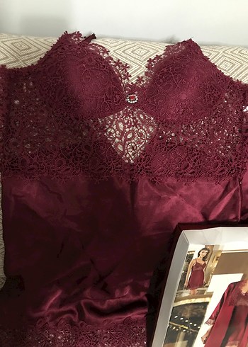 Bordo İşlemeli Mini Kadın Saten Gecelik Takımı - Görsel 4