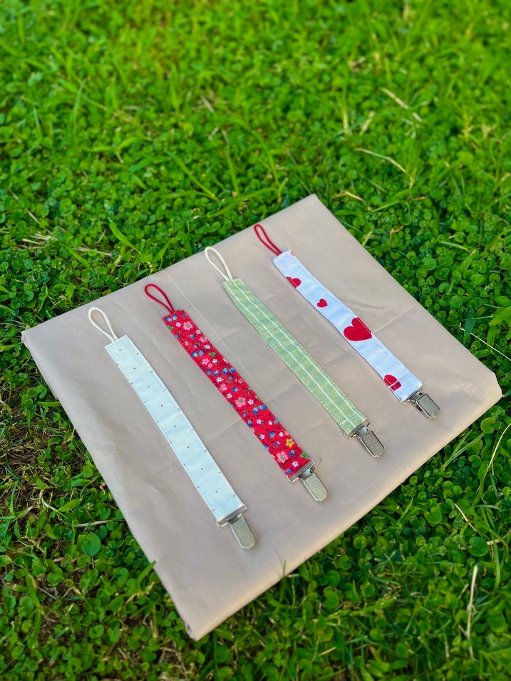 Renkli Nakışlı Emzik Askısı - Görsel 2