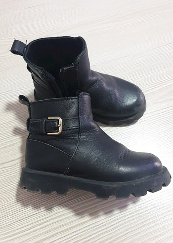 çocuk Siyah Deri Tokalı Bot