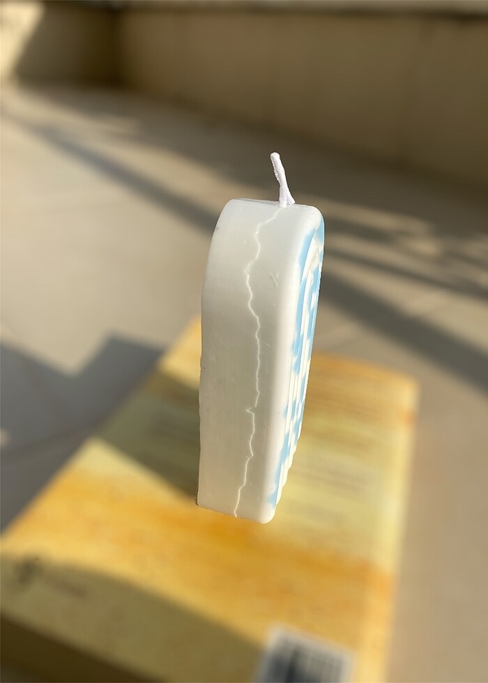 Gökkuşağı bulut desenli mavi beyaz soya wax mum - Görsel 2