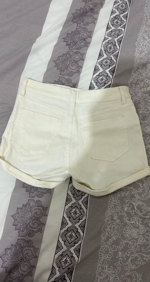 Beyaz Mini Kot Şort Kadın - Görsel 2