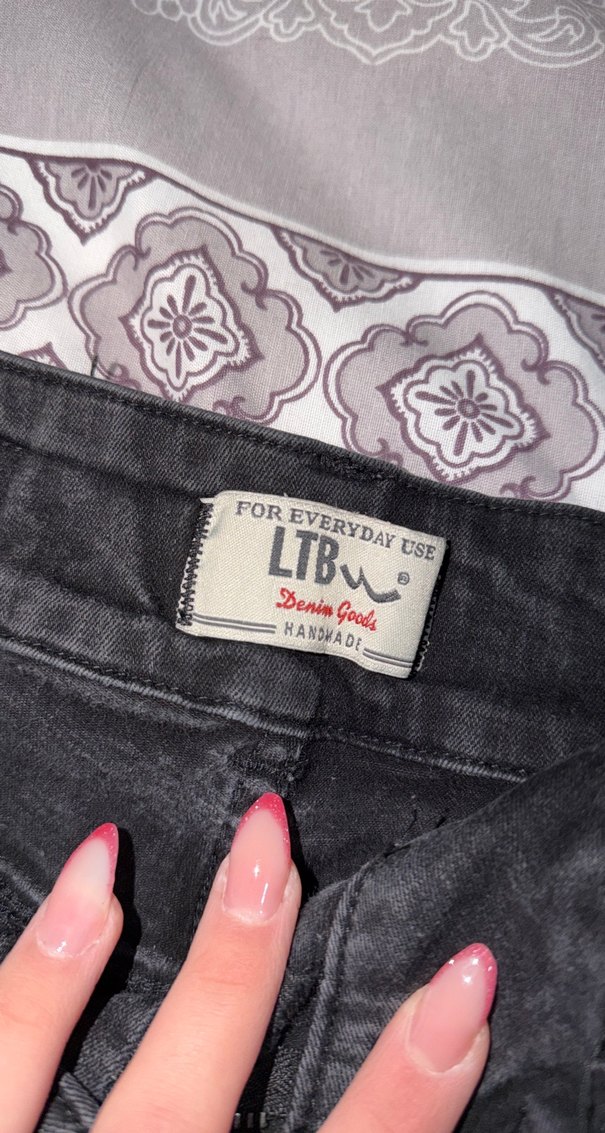 Düğmeli Siyah Mini Denim Şort vintage - Görsel 3