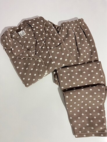 Diğer Bayan polar pijama takımı