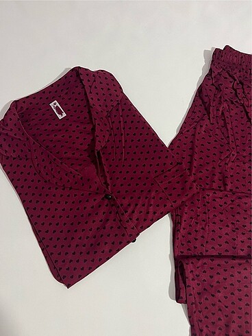48 Beden bordo Renk Kalpli düğmeli uzun kol büyük beden pijama takımı