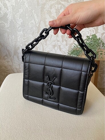 Yves Saint Laurent YSL KARE DESEN ZİNCİRLİ ÇANTA