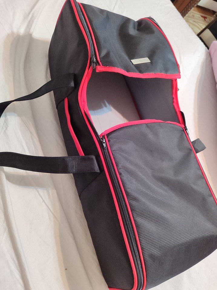 Siyah Kırmızı Bebek Çantası - Görsel 2