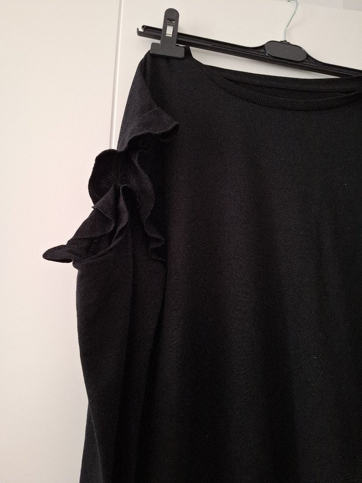 Siyah Fırfırlı Uzun Kollu Bluz - Görsel 2