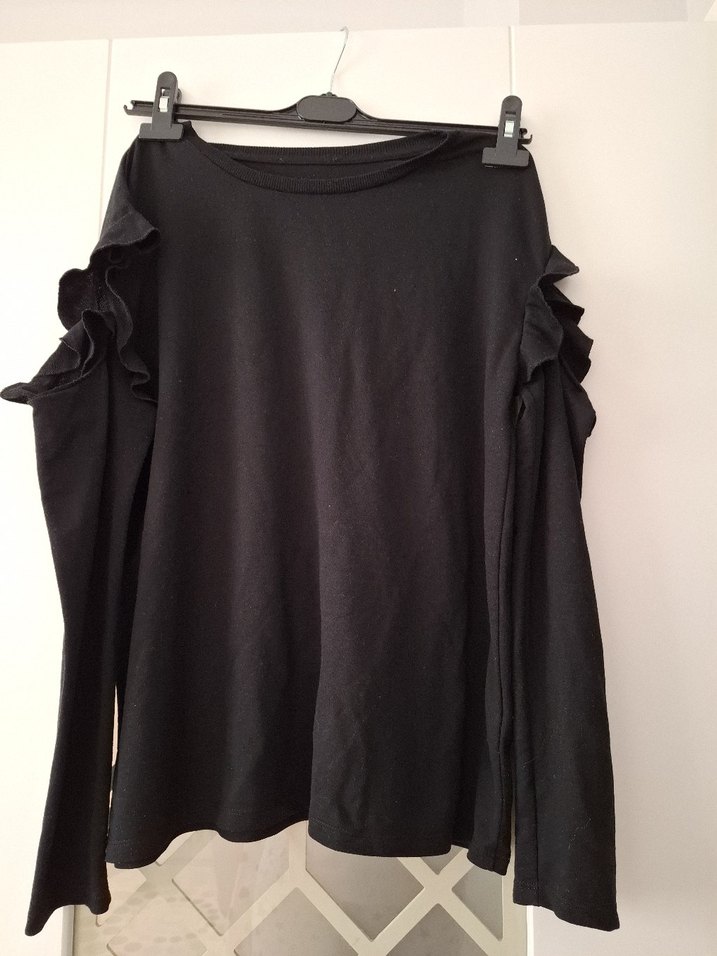 Siyah Fırfırlı Uzun Kollu Bluz - Görsel 3