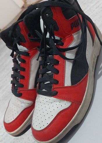 Kırmızı Bağcıklı Basketbol Ayakkabısı - Görsel 3