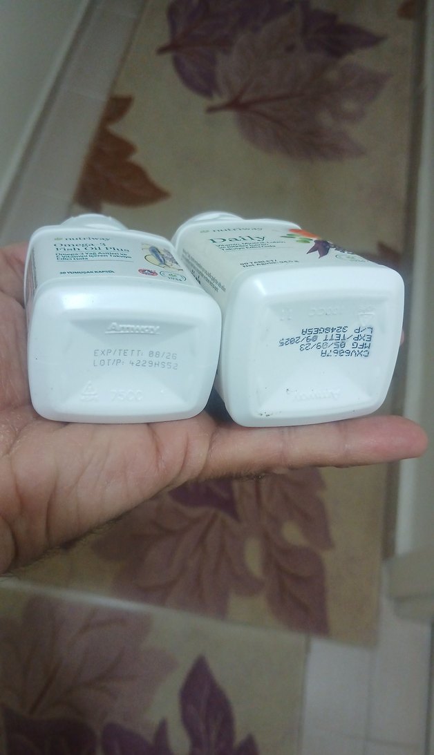 Nutriway Omega-3 ve Daily Vitamin Takviyesi - Görsel 2