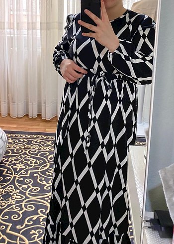 Zebra Desenli Uzun Siyah Elbise yeni bir sefer tek giyildi