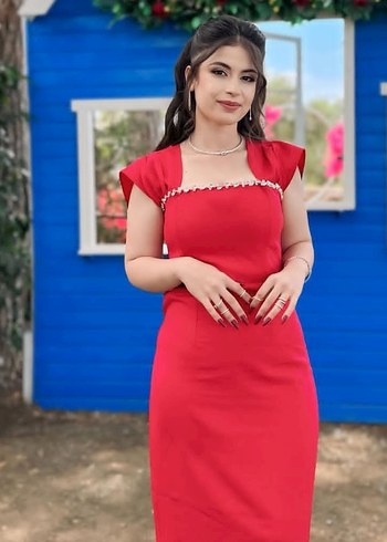 İnci Detaylı Kırmızı Midi Kalem Elbise