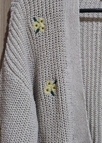 Nakışlı Gri Triko Kadın Hırka - Görsel 2