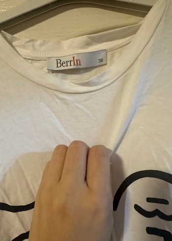 Beyaz Baskılı Kısa Kollu Tişört - Görsel 2