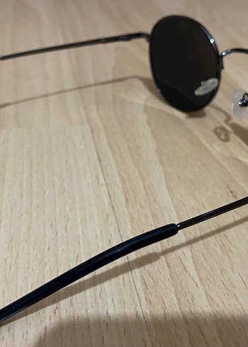 Siyah Minimalist Yuvarlak Kadın Güneş Gözlüğü - Görsel 3