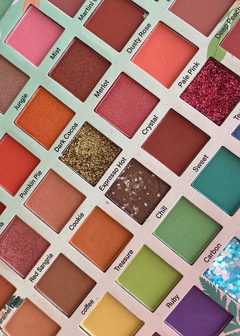 Beden Renk Rose 42 Renk Pastel Göz Farı Paleti Glitter Far Paleti