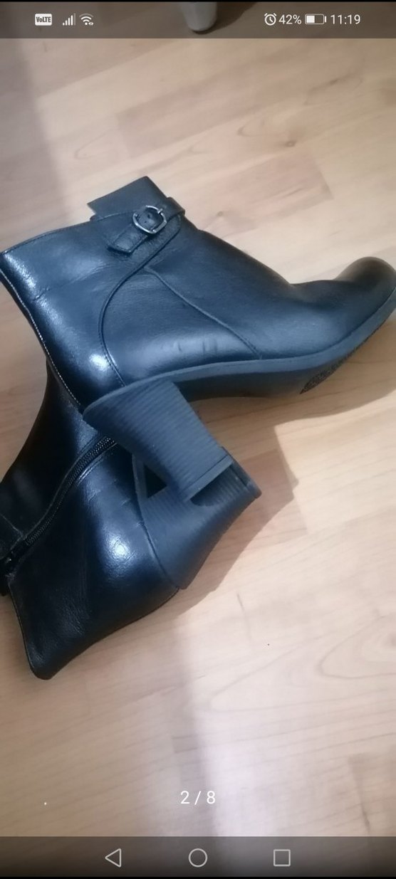 Kadın Siyah Deri Tokalı Topuklu Bot - Görsel 2