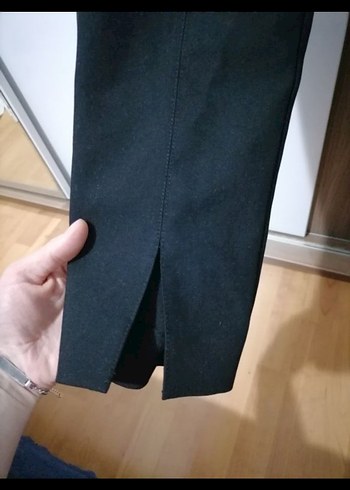 Kadın Siyah Midi Kumaş Pantolon - Görsel 3