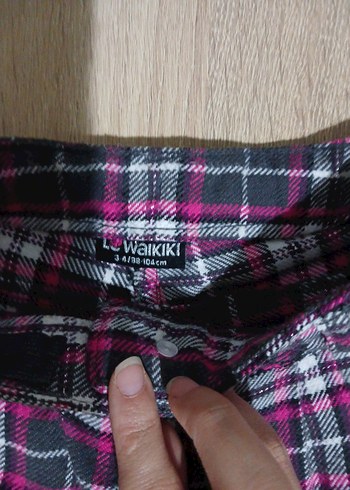 Kareli Düğmeli Kız Şortu - Pembe - Görsel 3