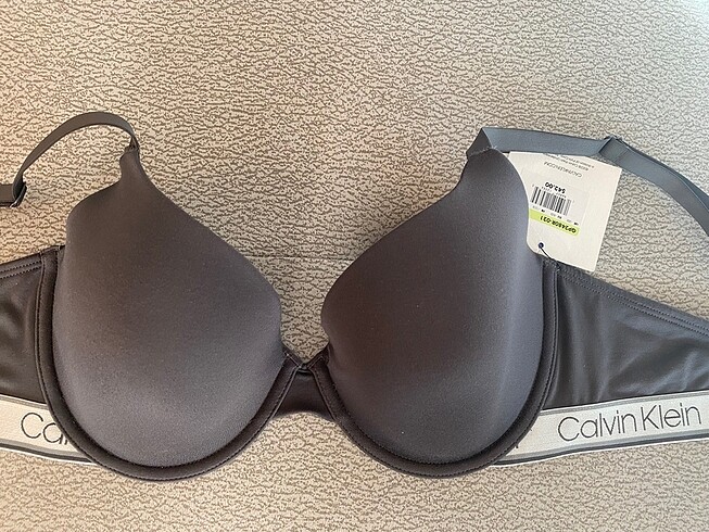 Calvin Klein Calvin Klein sütyen balenli dolgusuz 85B
