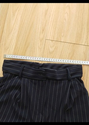 Lacivert Çizgili Pilili Kadın Kumaş Pantolon - Görsel 3