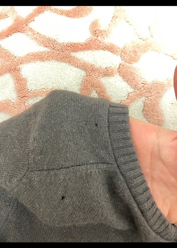 Gri V Yakalı Kadın Triko Kazak - Görsel 3