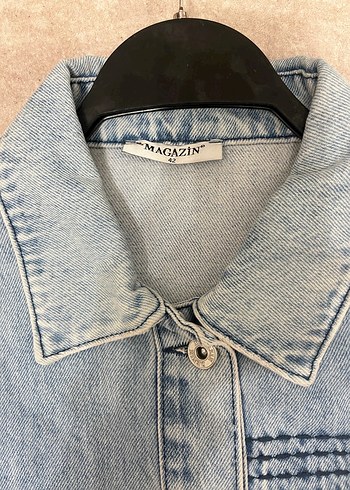 Düğmeli Kısa Kollu Mavi Denim Ceket - Görsel 2