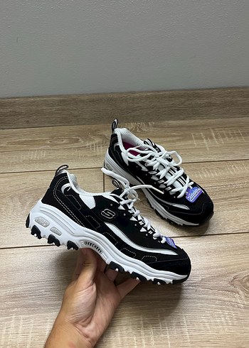Skechers Kadın Siyah Beyaz Platform Spor Ayakkabı