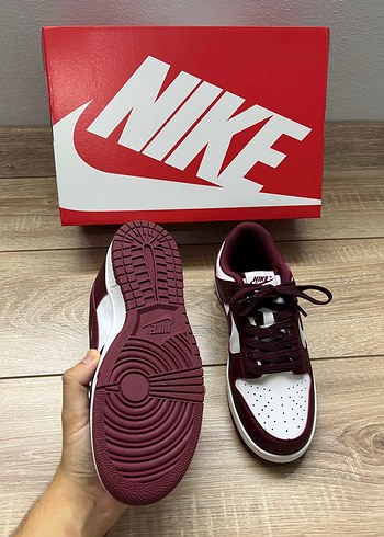 38 Beden Bordo Nike Kadın Spor Ayakkabı