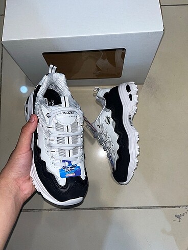 38 Beden Skechers D'lites