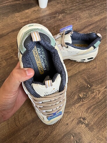 37 Beden Skechers D Lites