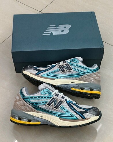 New Balance 1906R Metalic Teil New Spruce
