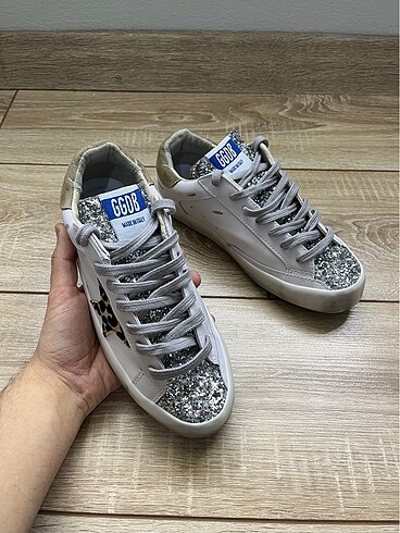 Golden Goose Deluxe Golden Goose A
