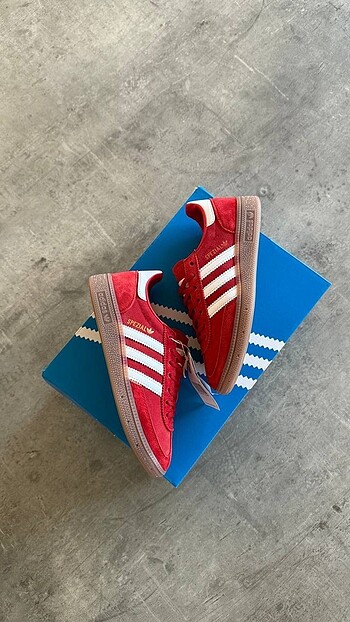 38 Beden kırmızı Renk Adidas Spezial Red