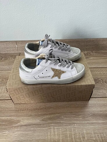 Golden Goose Deluxe Golden Goose Deluxe