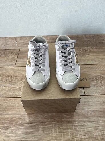 39 Beden Golden Goose Deluxe