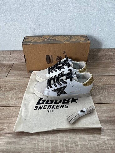 36 Beden Golden Goose Deluxe