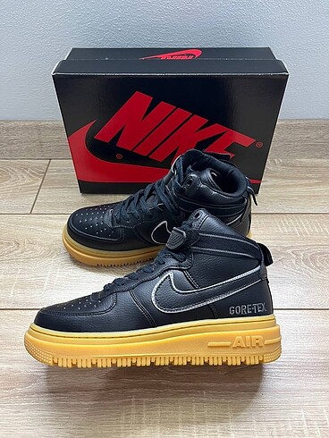 Nike Goretex Bot