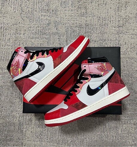 Nike Air Jordan 1 Spiderman