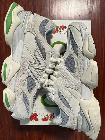 New Balance 9060 Bricks Wood