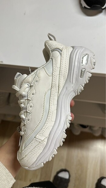 37 Beden beyaz Renk Skechers D Lites
