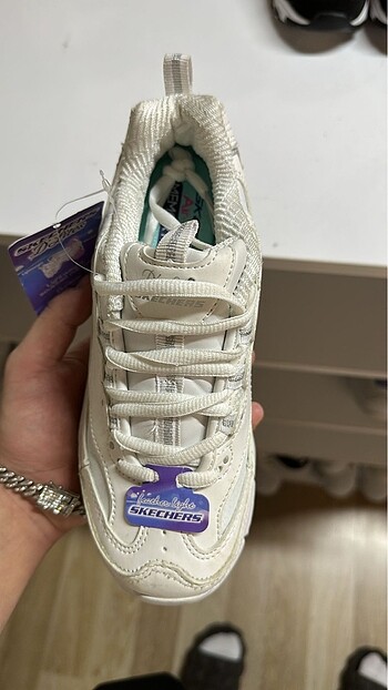 37 Beden Skechers D Lites