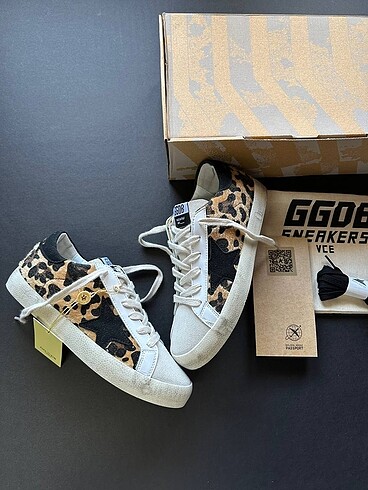 Golden Goose Deluxe