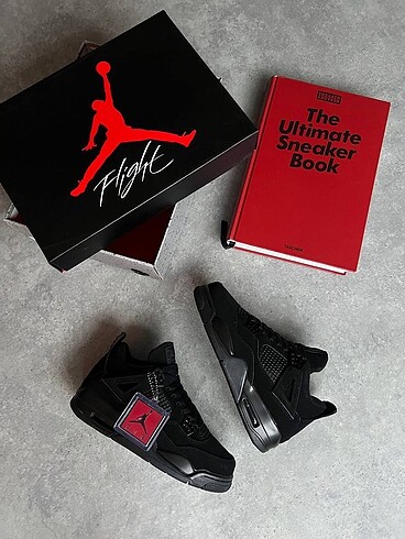 Nike Air Jordan 4 Retro Black Cat