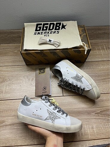 Golden Goose Deluxe
