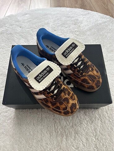 38 Beden Adidas Samba Wales Bonner Leopar